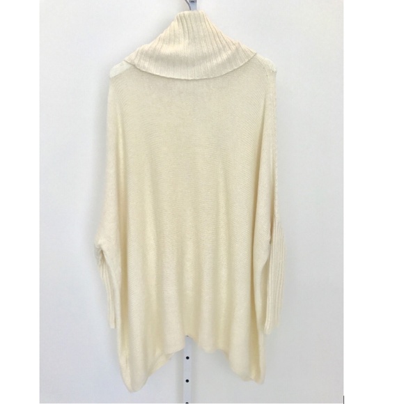 DKNY IVORY TURTLENECK PONCHO SWEATER SIZE SMALL - Picture 4 of 11